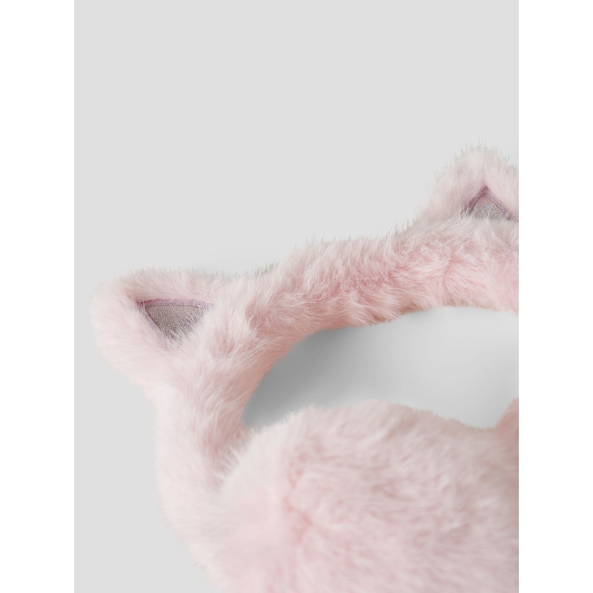 Cache-Oreilles violet - lilac snow1, NAME IT