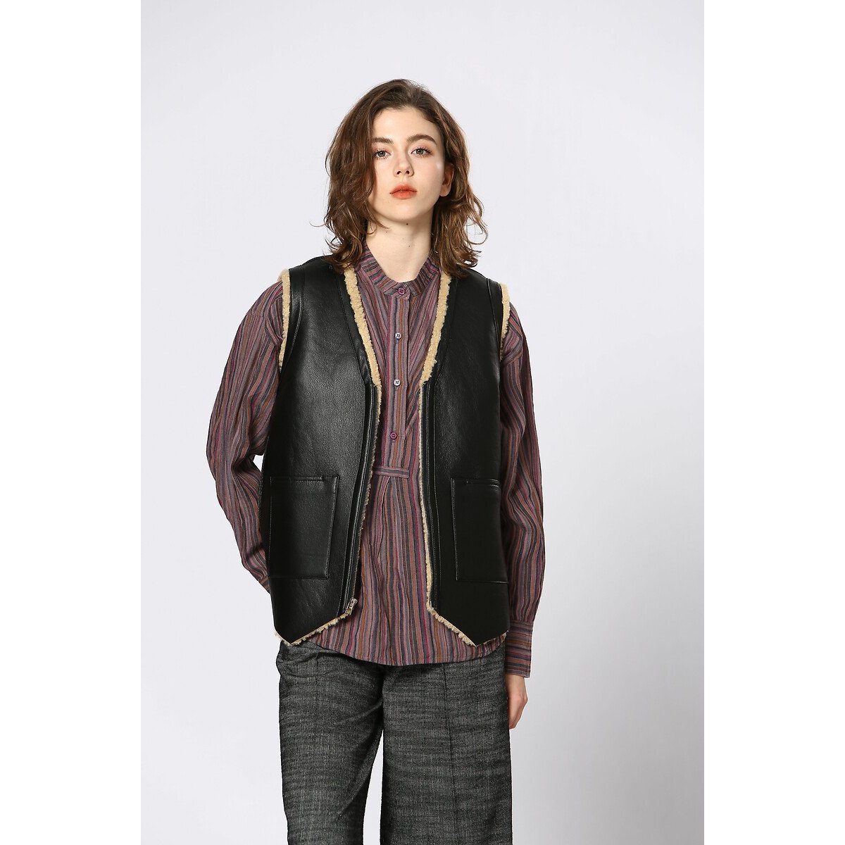 Sleeveless Jacket in Sherpa-Lined Faux Leather black, SEE U SOON