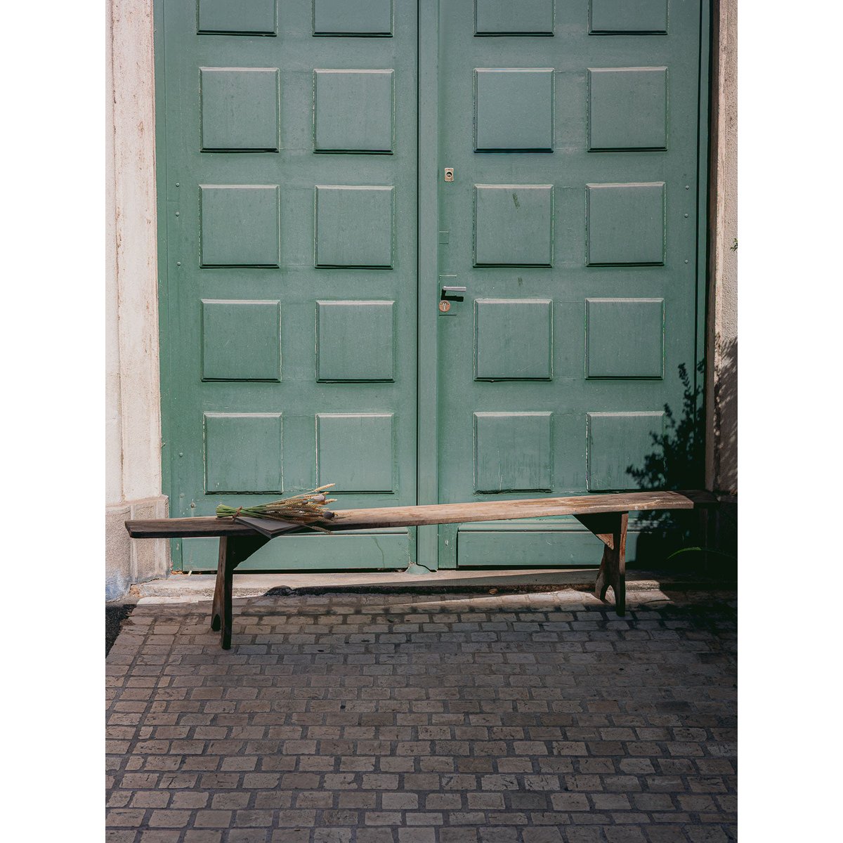 Grand banc de ferme Antoine N°506 - Bon état bois clair, DEBONGOUT