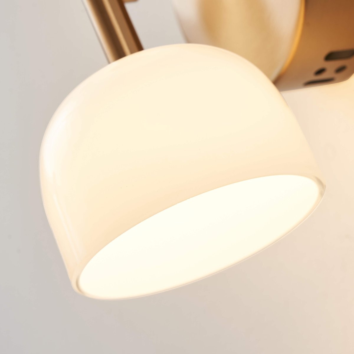 Applique double LED chic - NYSSÉA laiton et blanc, KOSILUM