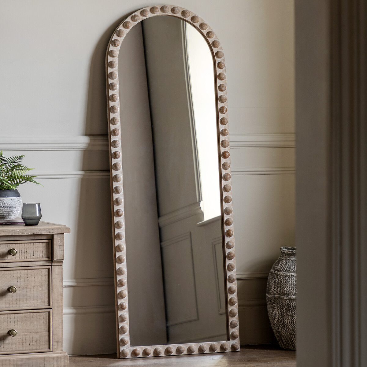 170cm Mayra Arch Leaner Mirror in White white, ÉDITÉ