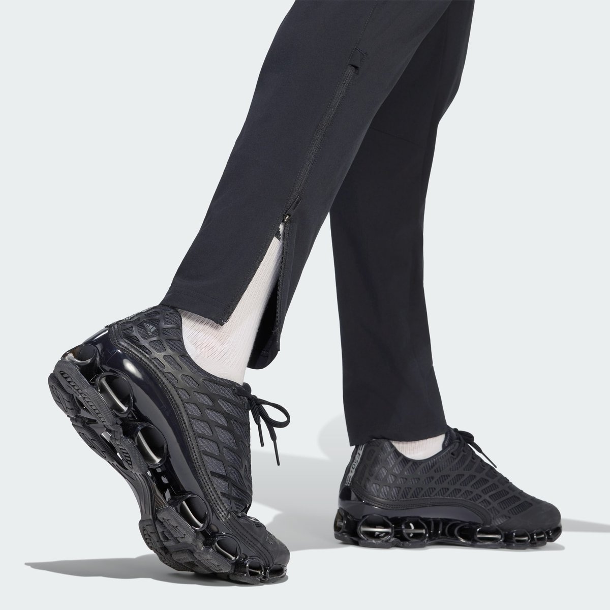 Pantalon Juventus Turin Tiro Travel Pantalon Juventus Turin Tiro Travel black, adidas Performance