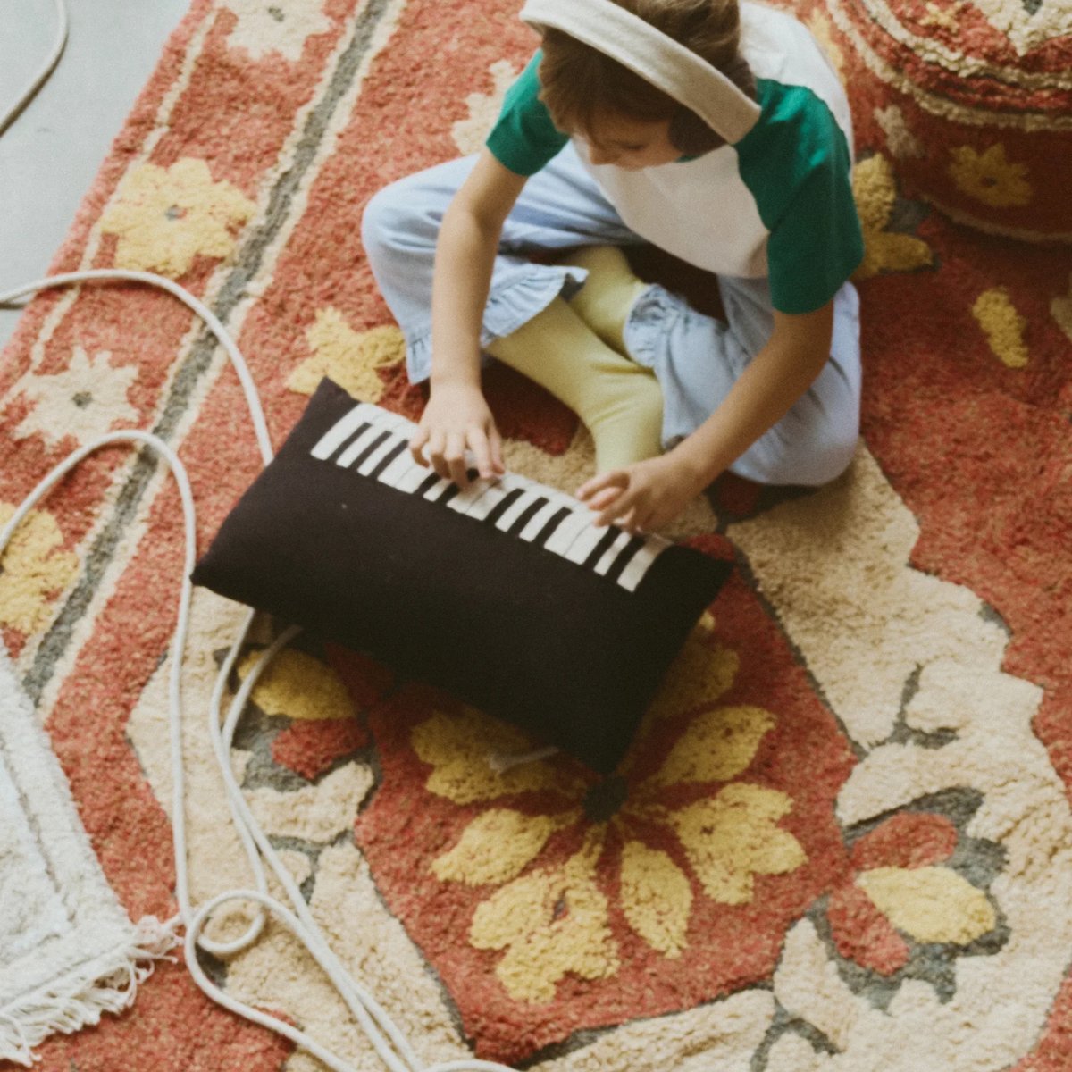 Coussin Piano MUSIC STUDIO noir, naturel, LORENA CANALS
