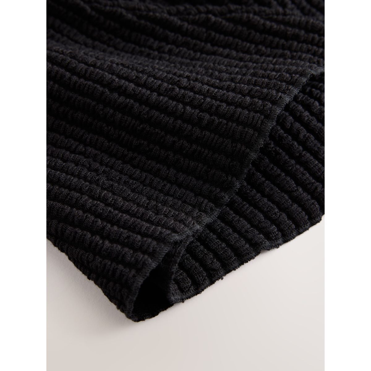 Haut asymétrique texturé sans manches noir, NEXT