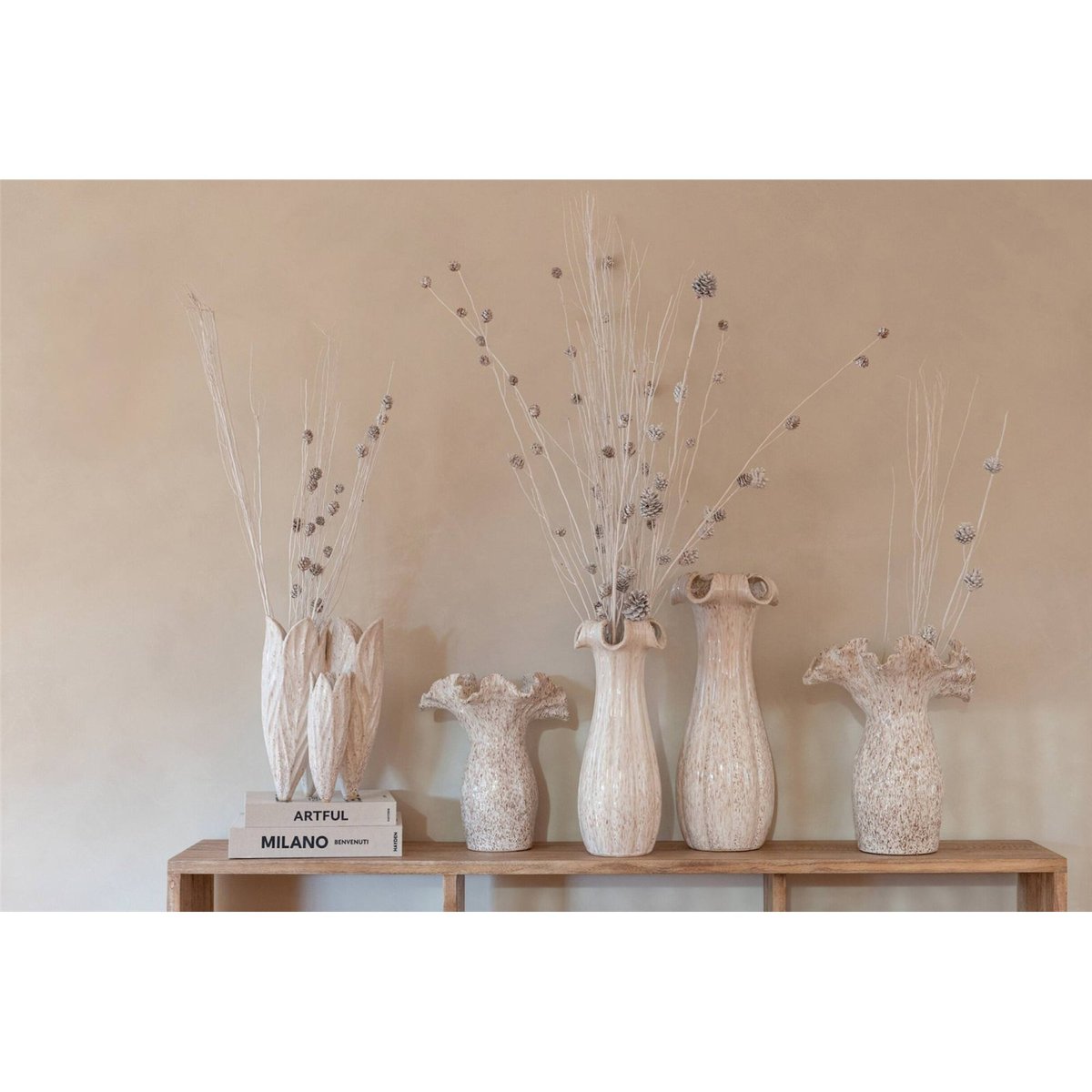 Vase en poterie effet pétales fait main beige clair, RECOLLECTION