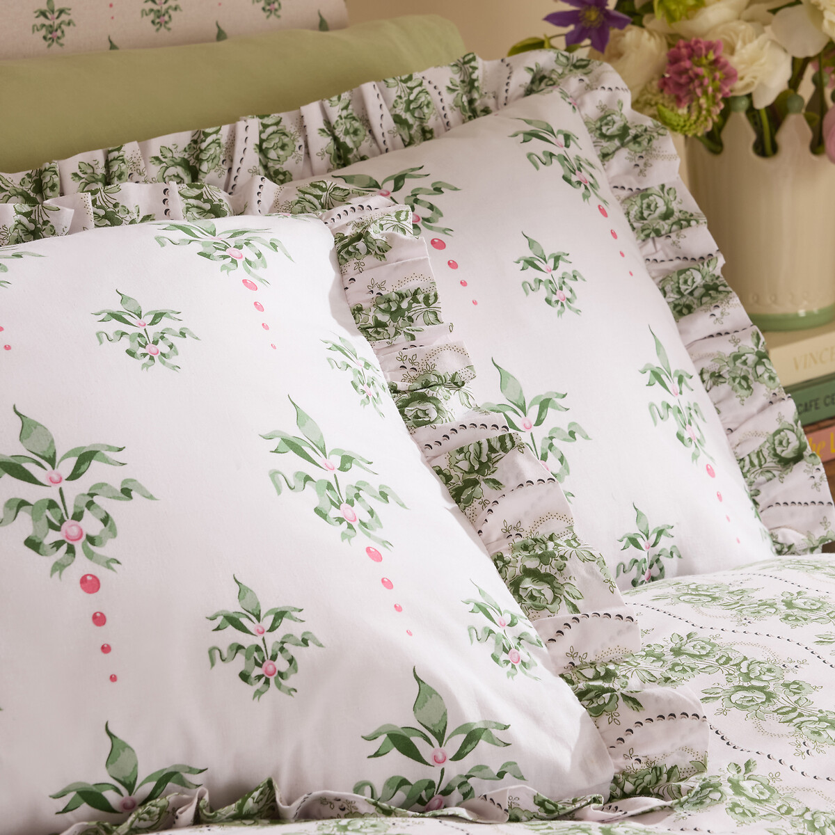 Cath Crest Floral Reversible Cotton Duvet Cover and Pillowcase Set green, CATH KIDSTON