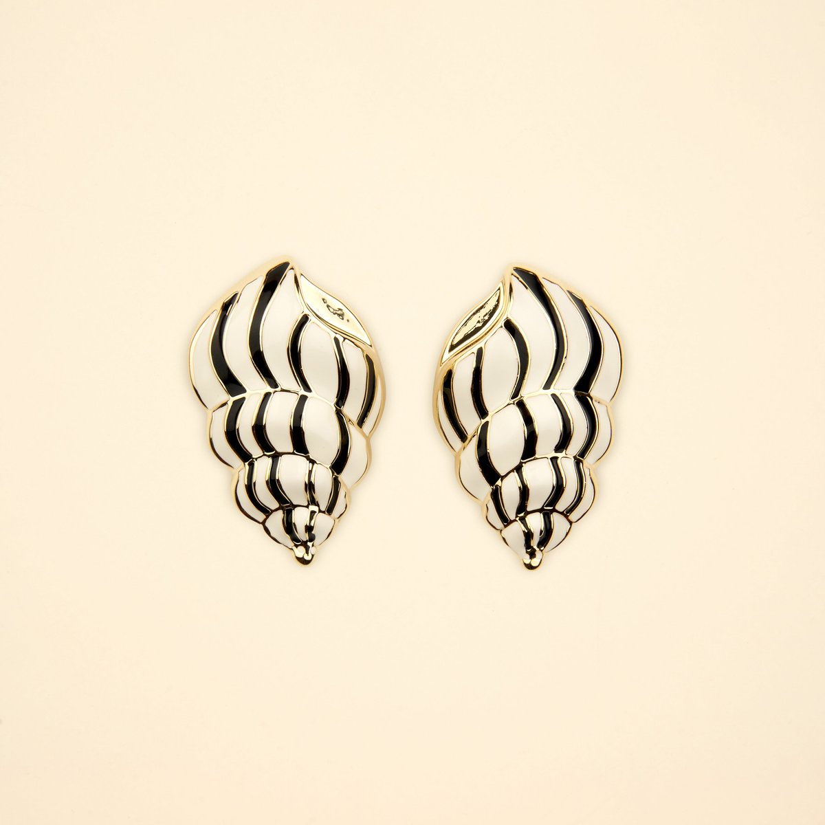 Boucles d'oreilles Coquillage Métal blanc et noir, COUCOU SUZETTE