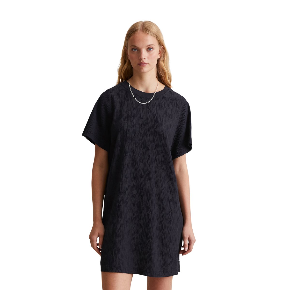 Robe crinkle relaxed dans le style T-shirt bleu foncé, MARC O’POLO DENIM