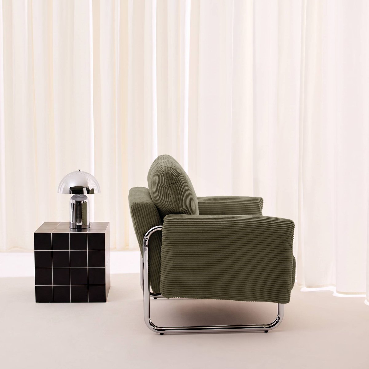 Fauteuil vintage velours côtelé armature chromée VINTAGE moutarde, SWEEEK