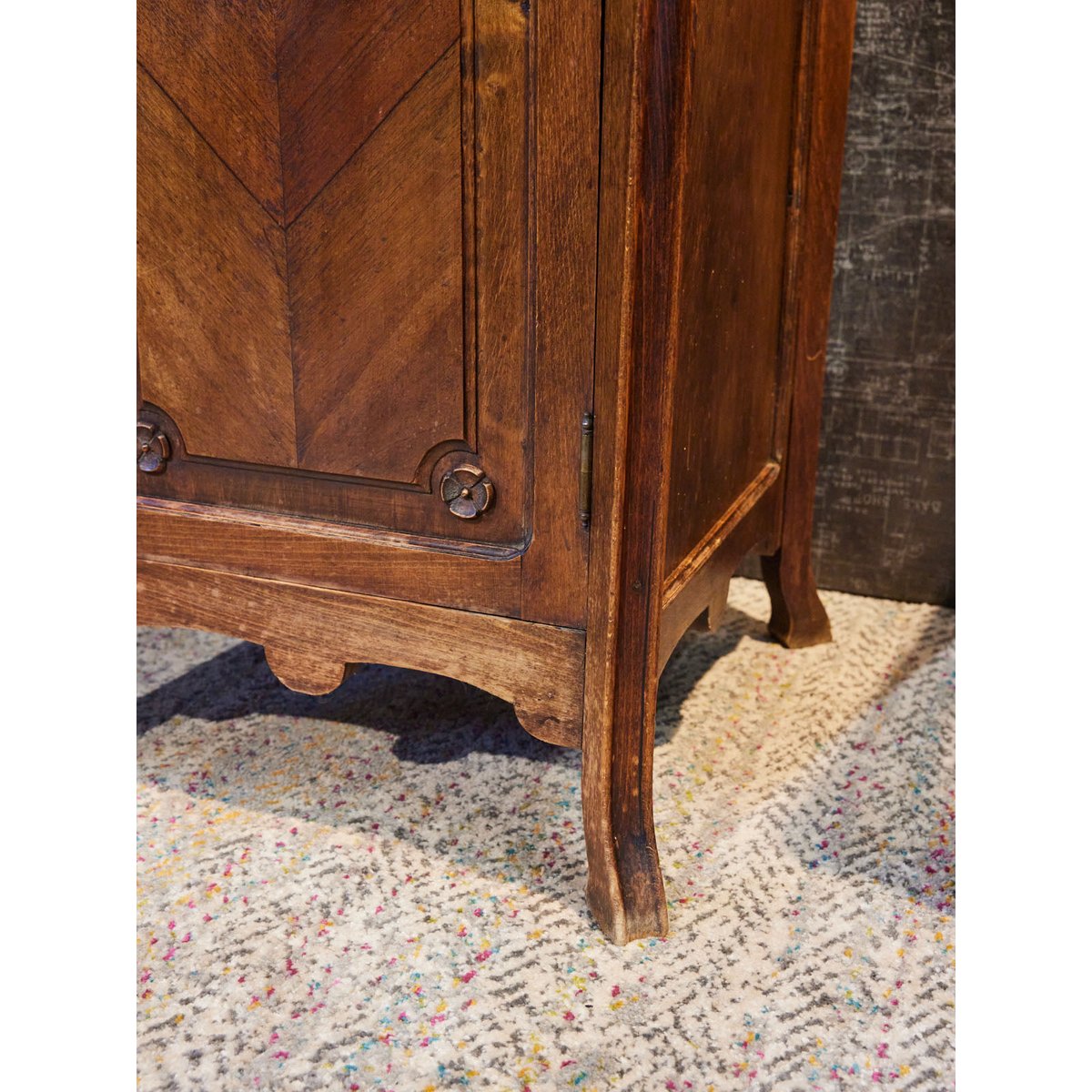 Table d'appoint en bois Francine N°1556 - Bon état bois foncé, DEBONGOUT