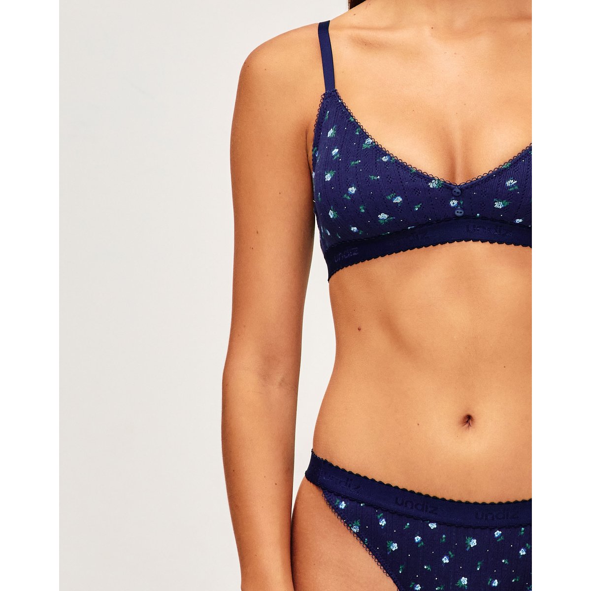 Soutien-gorge triangle imprimé floral POETIZ bleu marine, UNDIZ