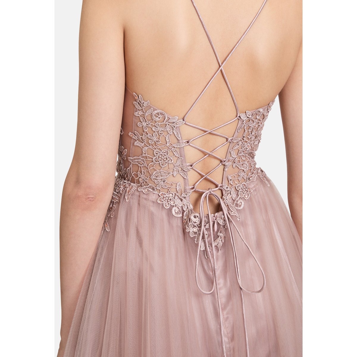 Robe de soirée à broderies fawn, VERA MONT