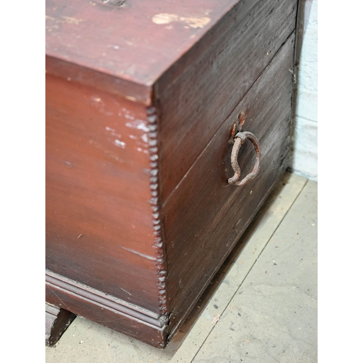 Coffre ancien en bois Lucien N°190 - Bon état bois foncé, DEBONGOUT