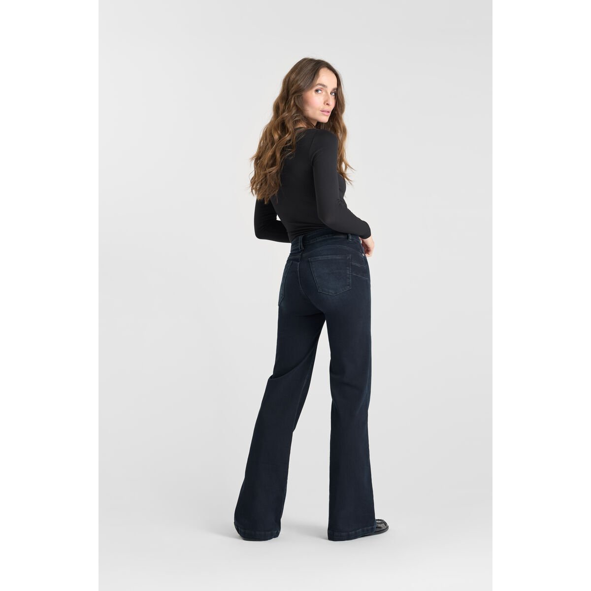 Jeans flare PULP high flare, longueur 34 blue / black, LE TEMPS DES CERISES