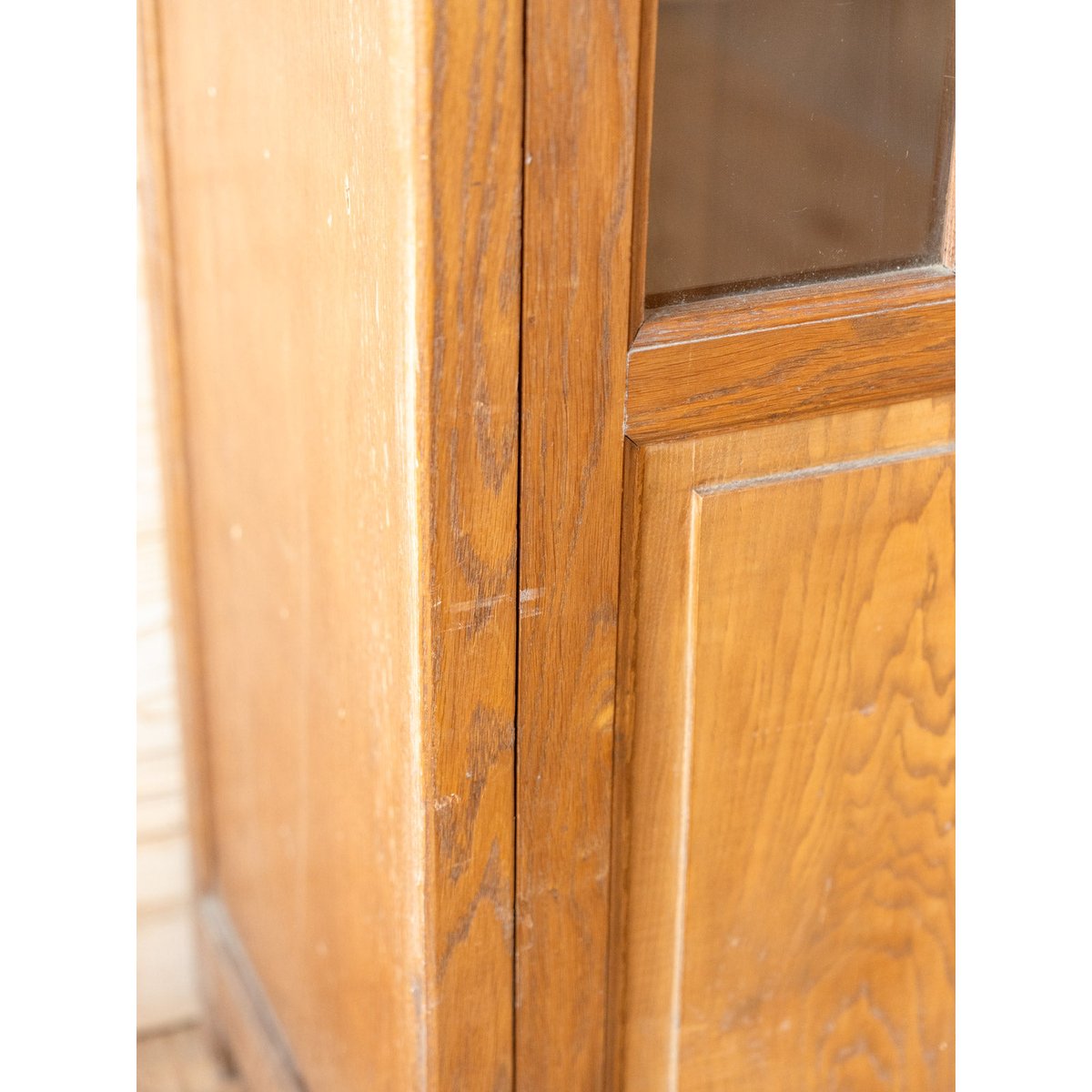 Vitrine en chêne Victoria N°1306 - Bon état bois foncé, DEBONGOUT