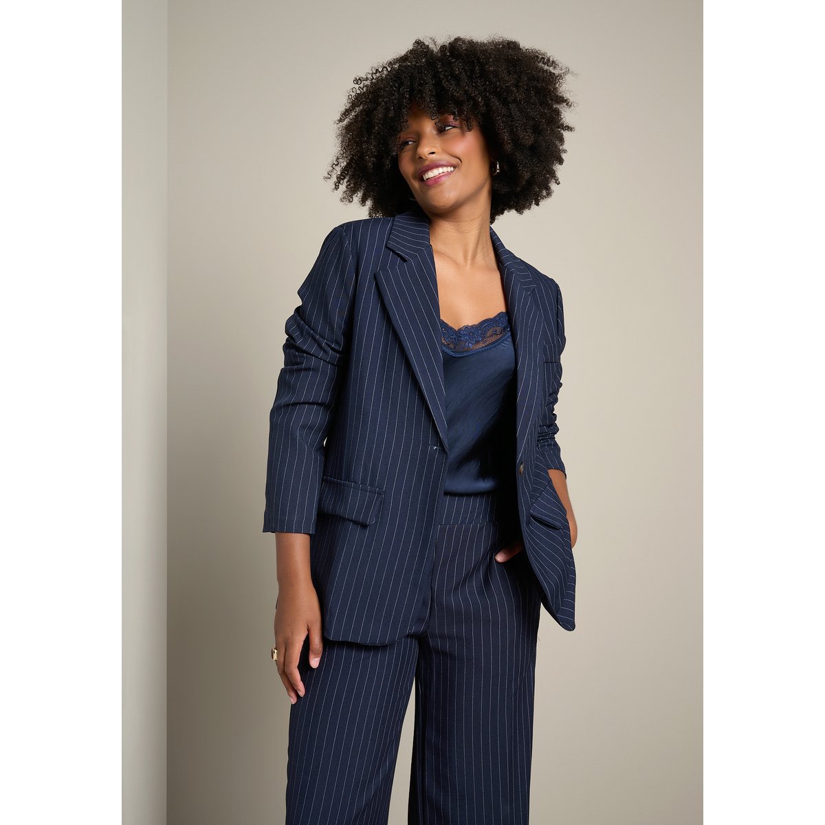 Blazer à fines rayures bleu marine, LOLALIZA