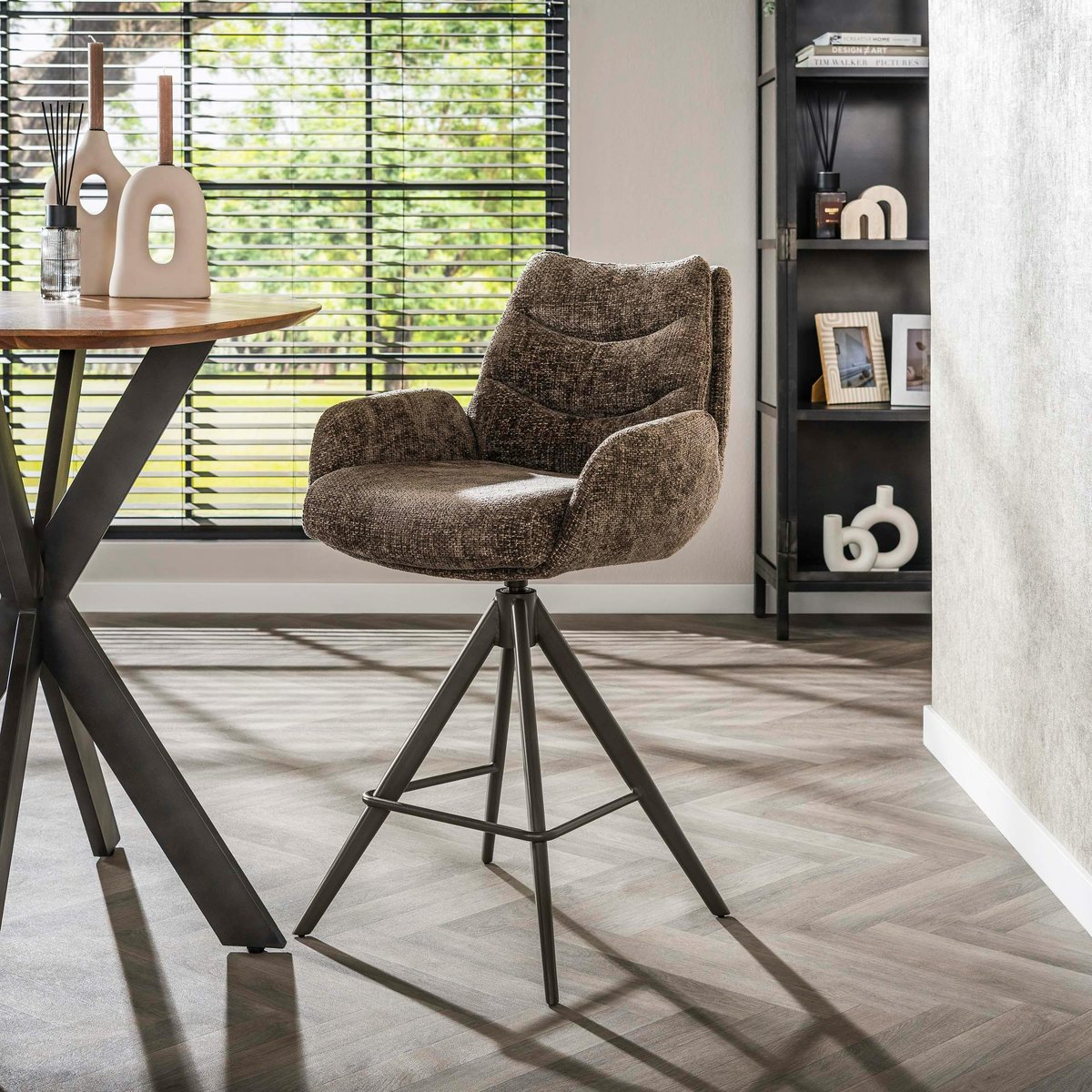 Fauteuil de bar pivotant (lot de 2) tissu chenille TAJ taupe, PIER IMPORT