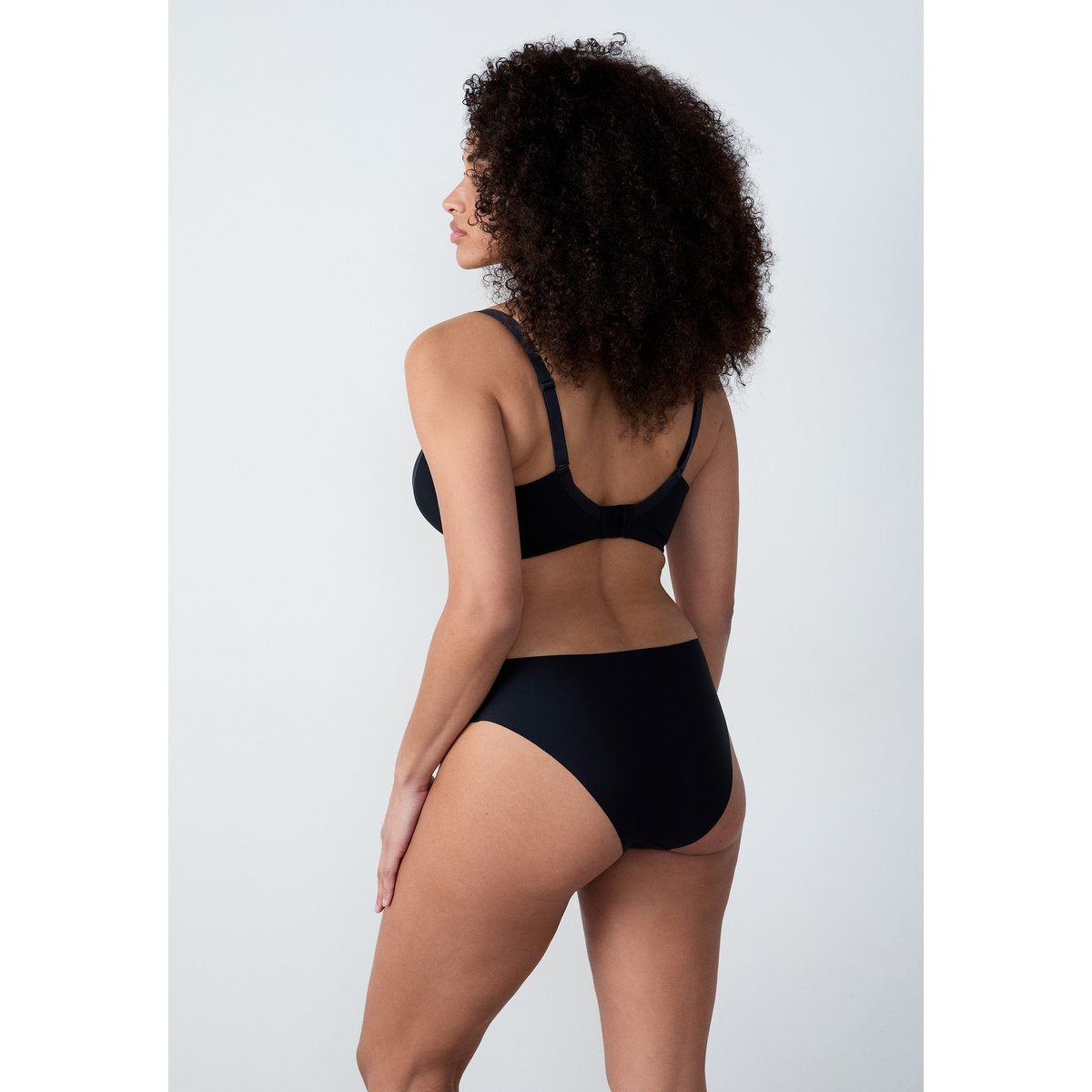 Soutien-gorge corbeille minimizer PURE FIT noir, ETAM