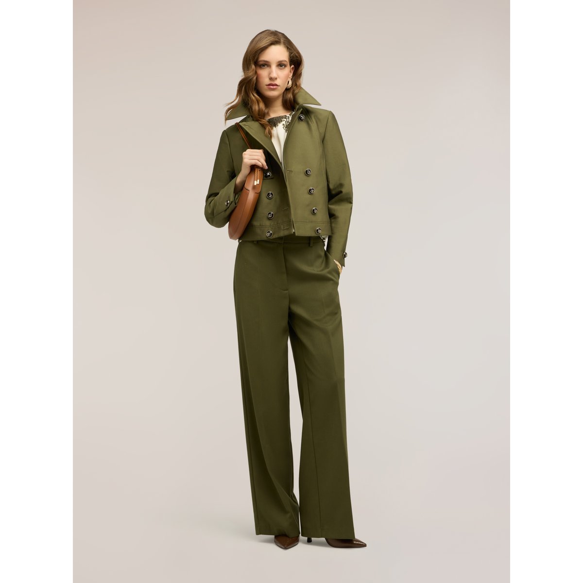 Trench-coat court croisé verde militare, MOTIVI