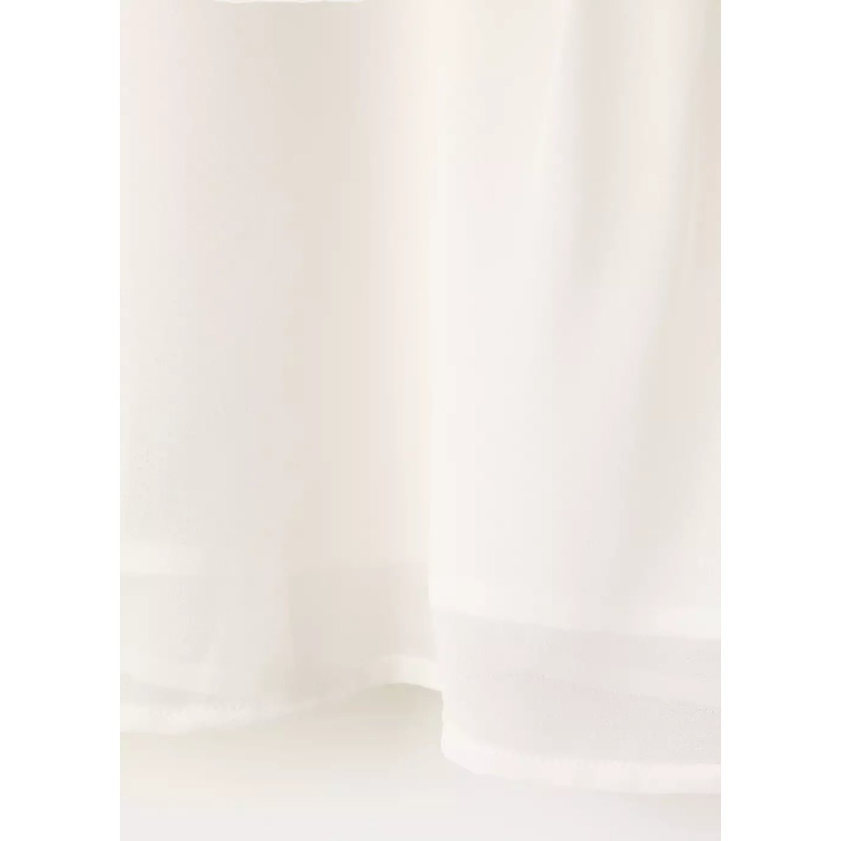 Blouse en mousseline avec clous blanc cassé, MANGO TEEN