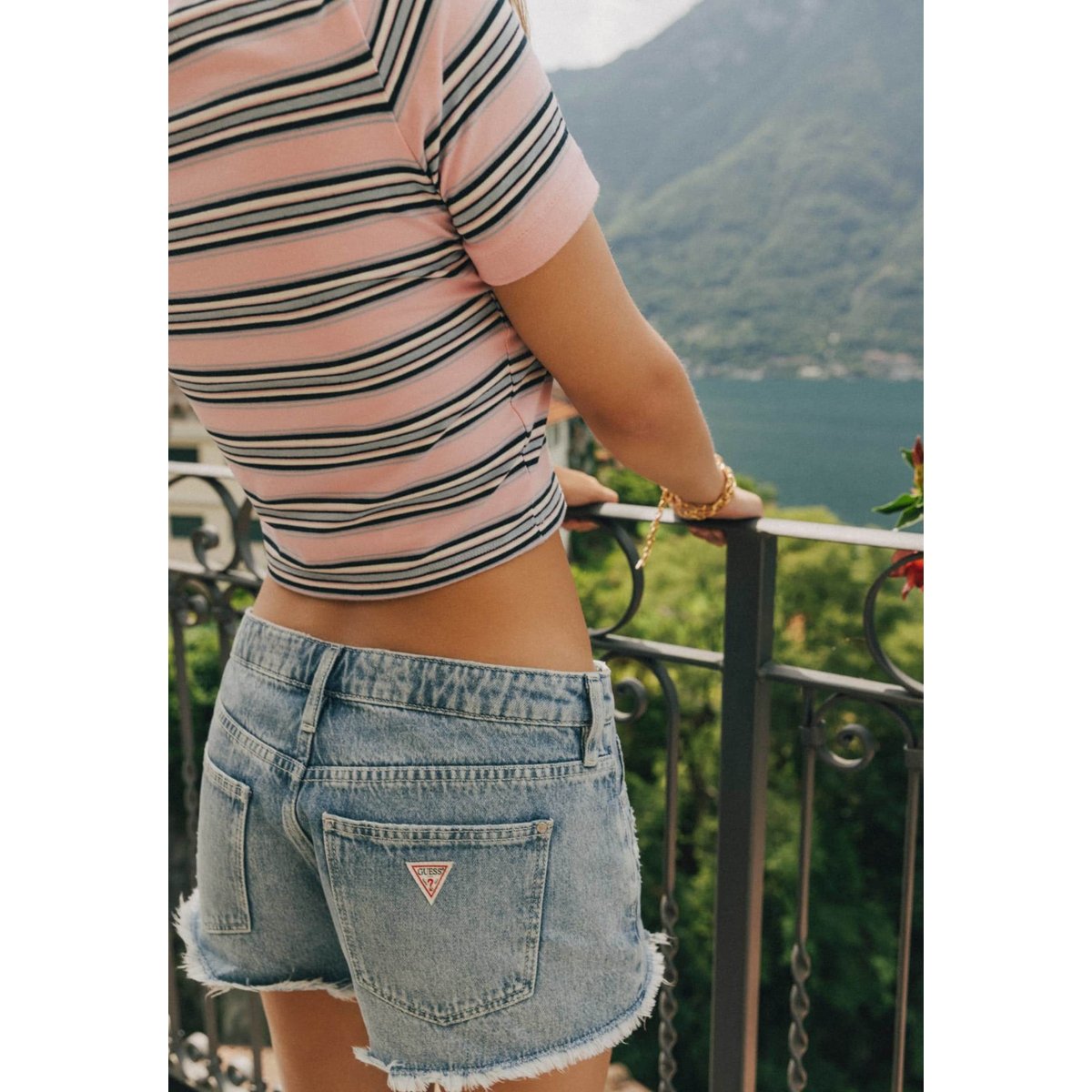 Short En Denim bleu clair, GUESS