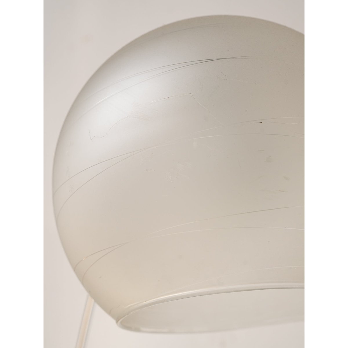 Lampadaire arc en verre et en marbre Julien N°389 - Bon état transparent, DEBONGOUT