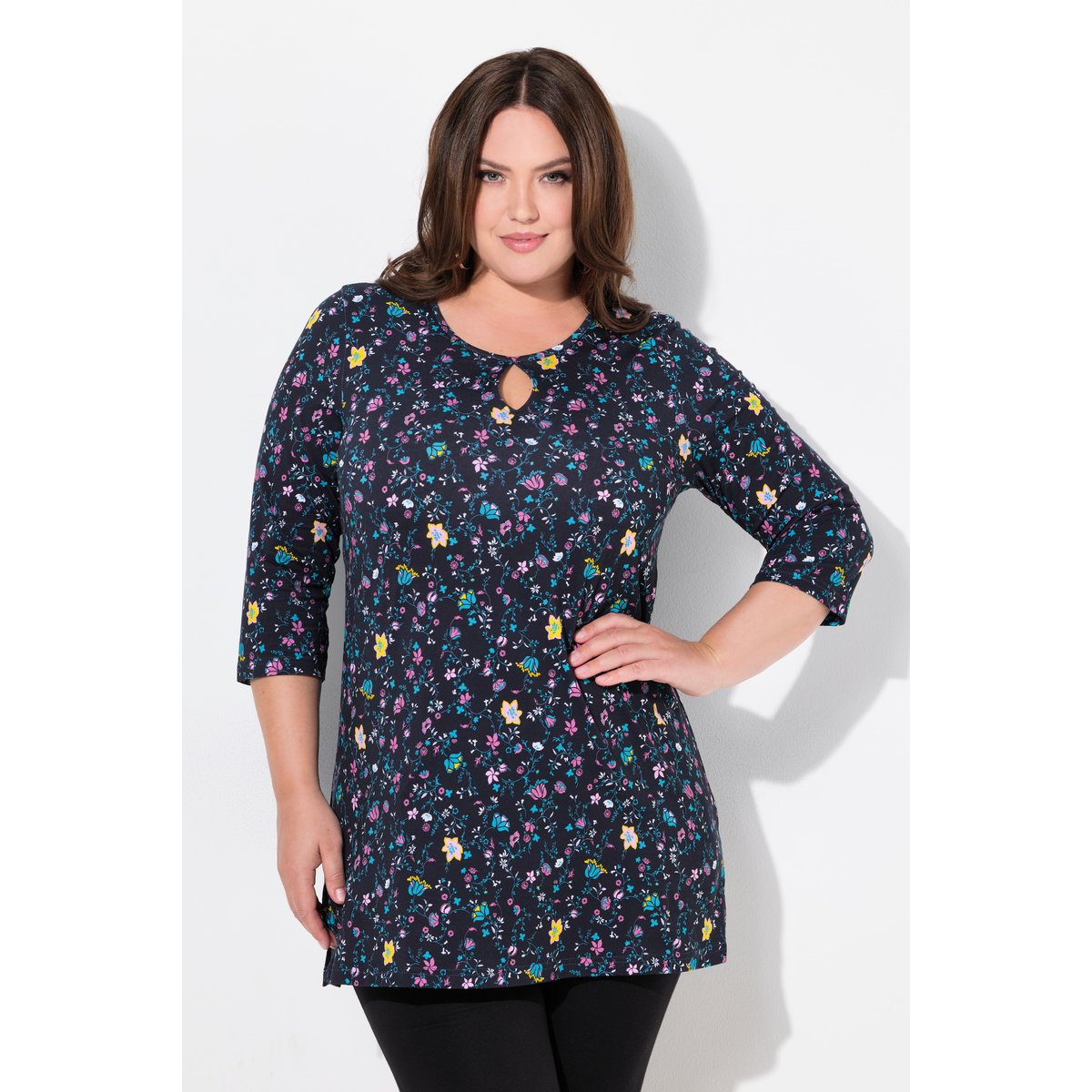 T-shirt long à fleurs noir, ULLA POPKEN