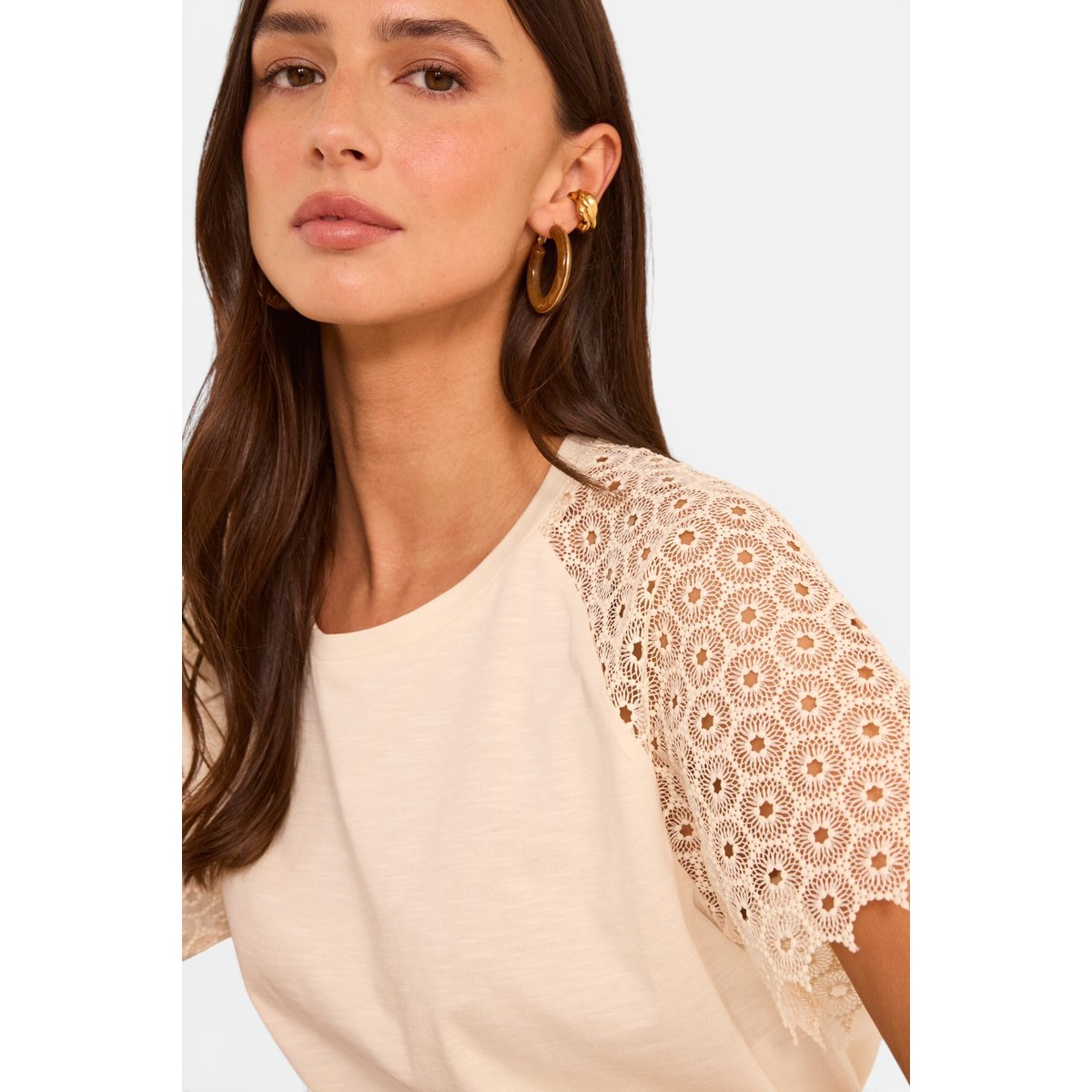 T-shirt à manches courtes brodée en coton TRACY creme, Maison 123