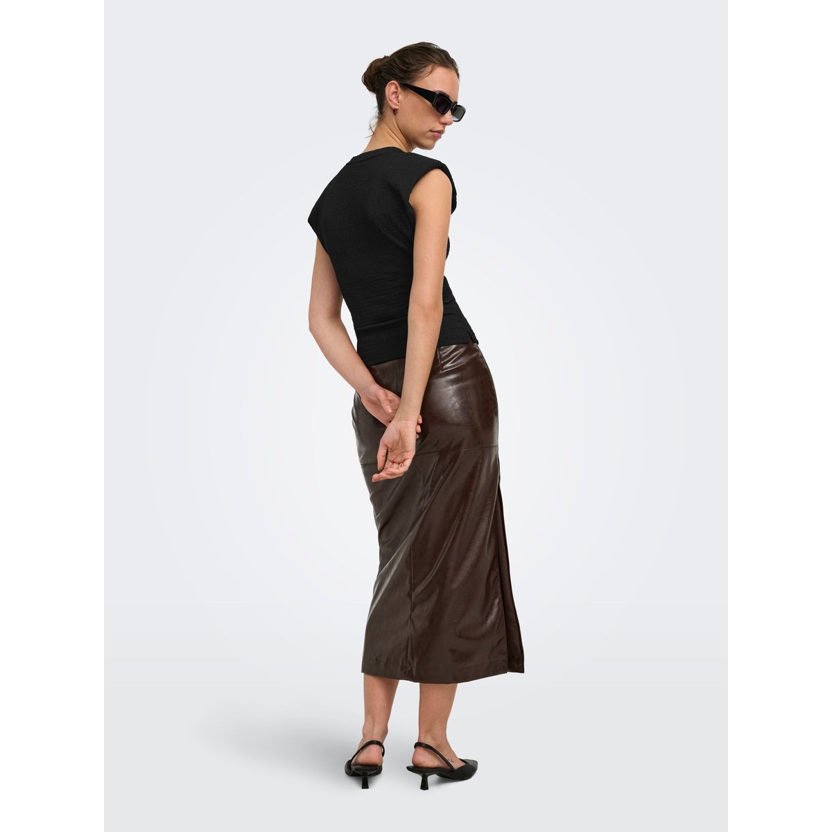 Top black 1, ONLY