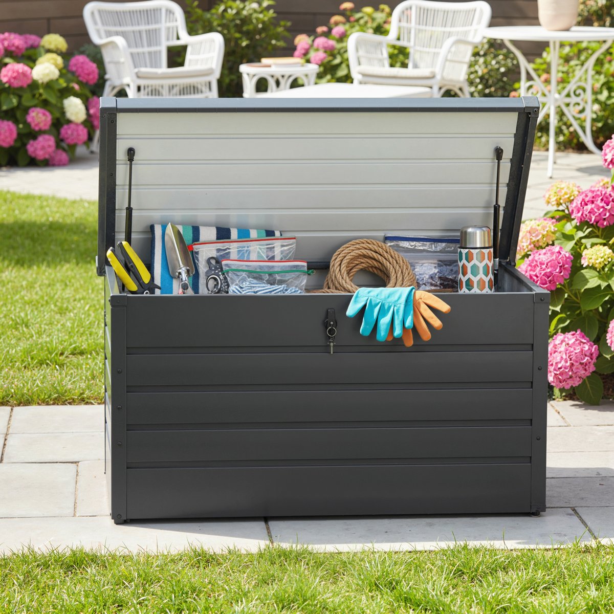 Coffre de jardin grande taille 120x62x62cm verrouillable acier anthracite gris, OUTSUNNY