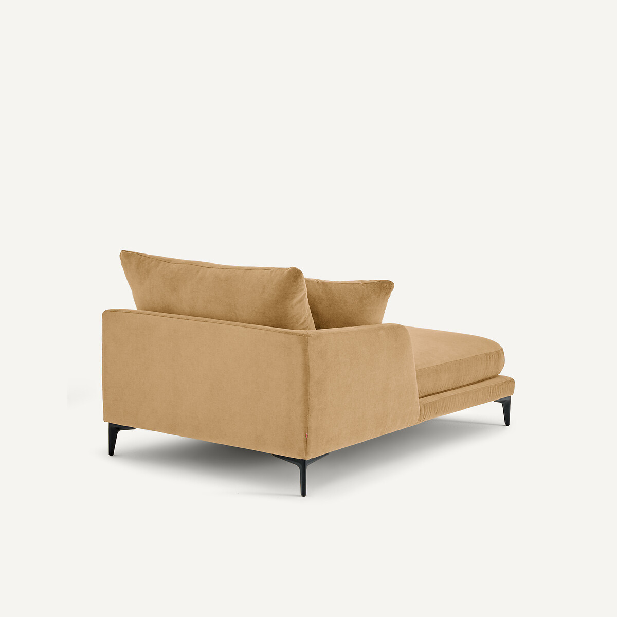 Chaise longue in velluto stone, MODERNISTE, design di Emmanuel Gallina caramello , AM.PM X EMMANUEL GALLINA