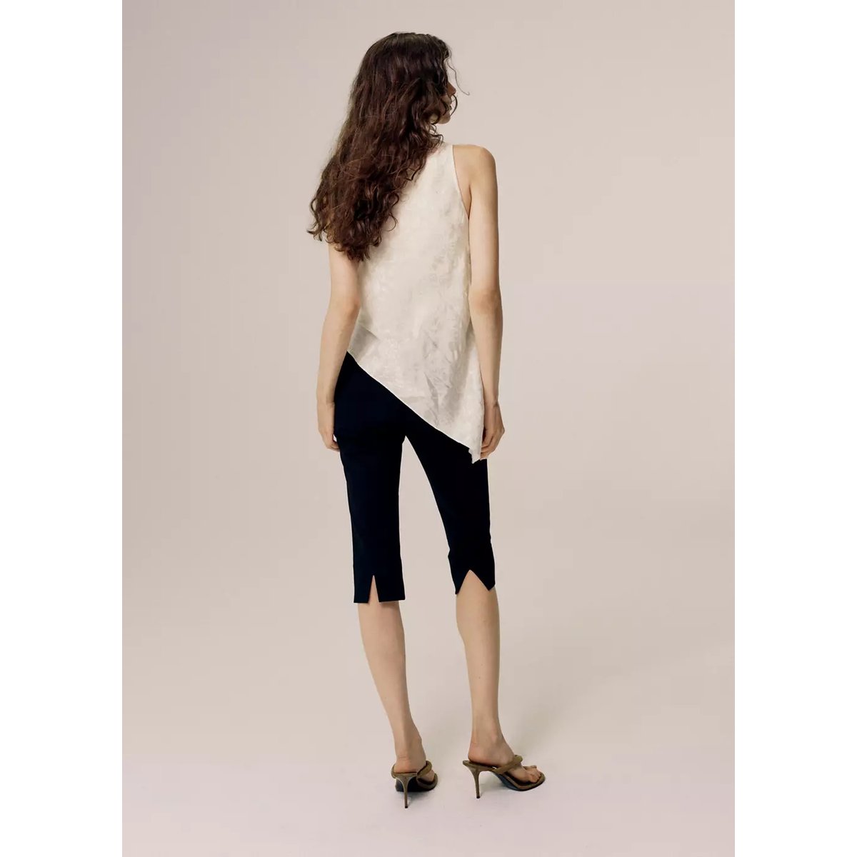 Top asymétrique jacquard écru, MANGO