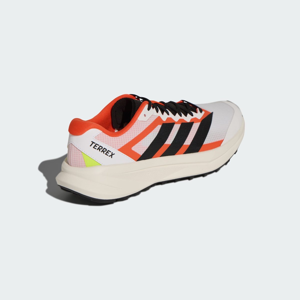 Chaussures Terrex Agravic Lite Chaussures Terrex Agravic Lite white / core black / impact orange, adidas Performance