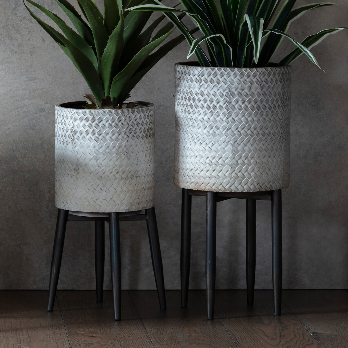 51cm Buxton Metal Planter white, ÉDITÉ