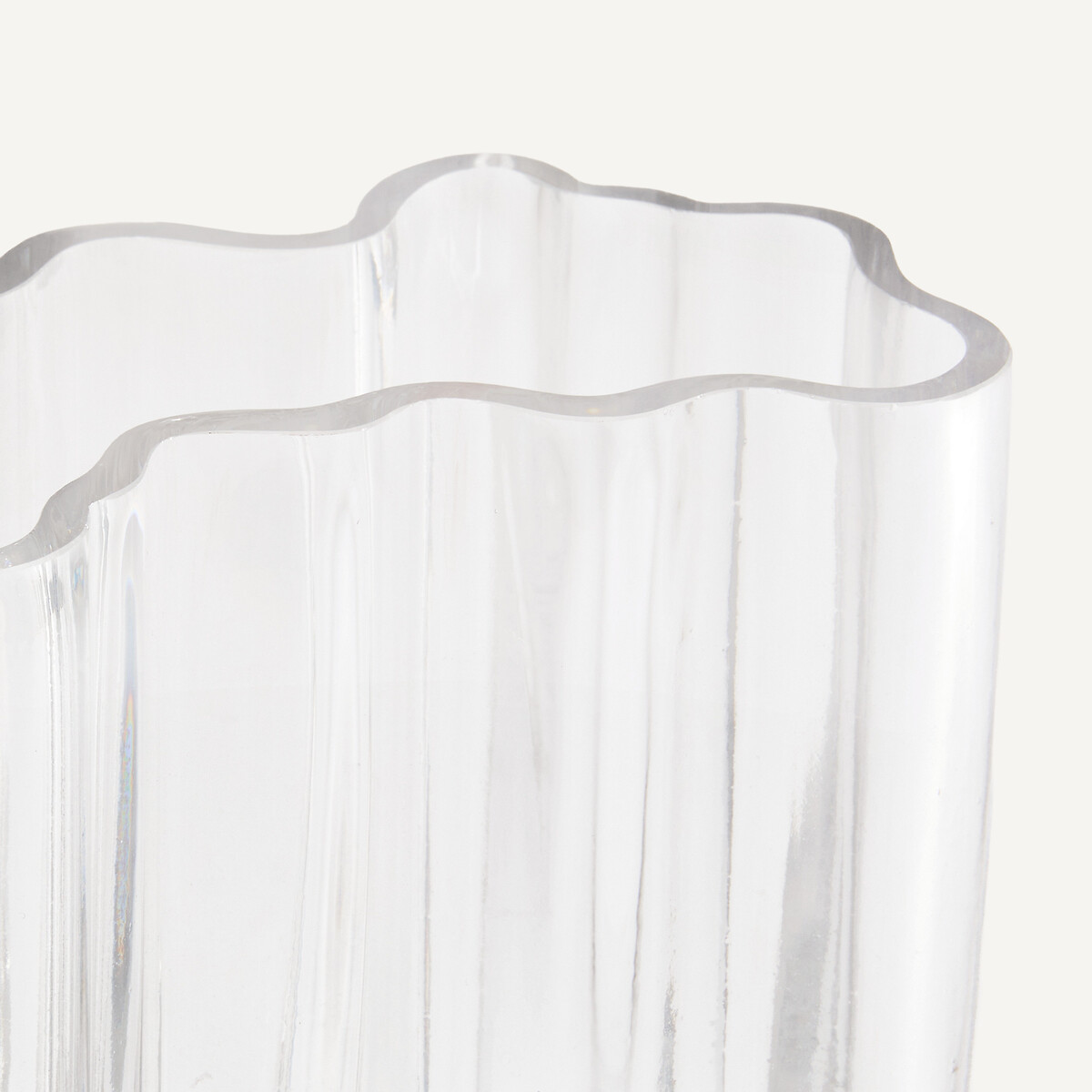 Vase en verre soufflé, hauteur 18 cm, ISSEY transparent, AM.PM
