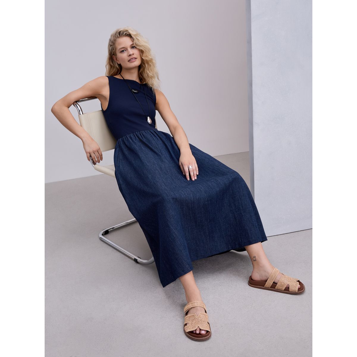 Robe longue sans manches en jersey mélangé délavage bleu, NEXT