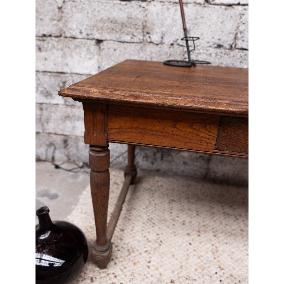 Grand bureau en bois Edouard N°1046 - Bon état marron, DEBONGOUT