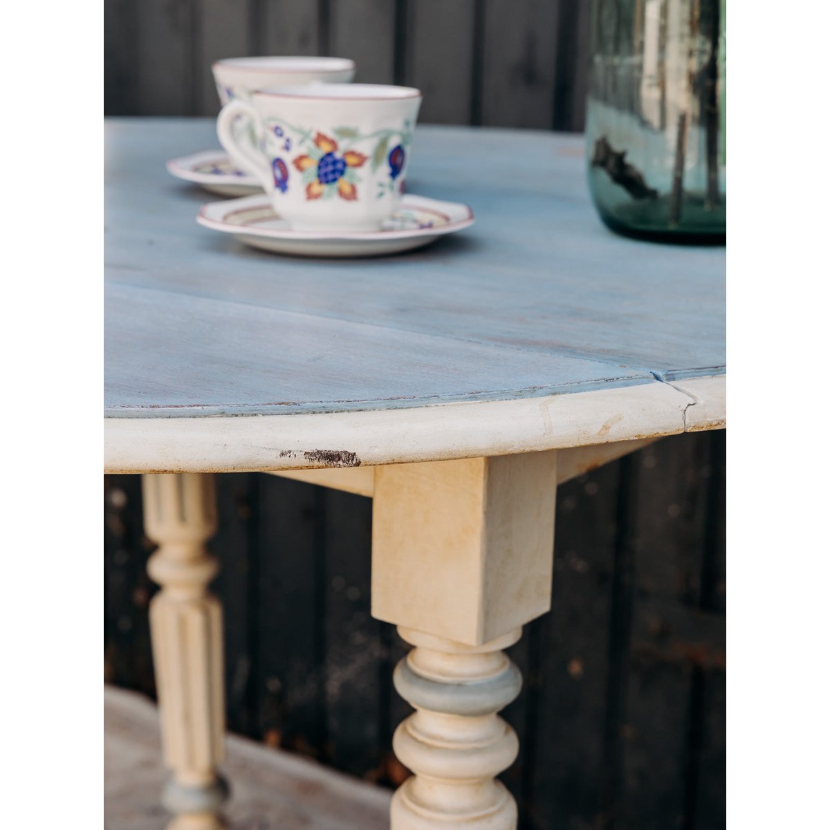 Table à manger à volets Romy N°1332 - Bon état bleu, DEBONGOUT