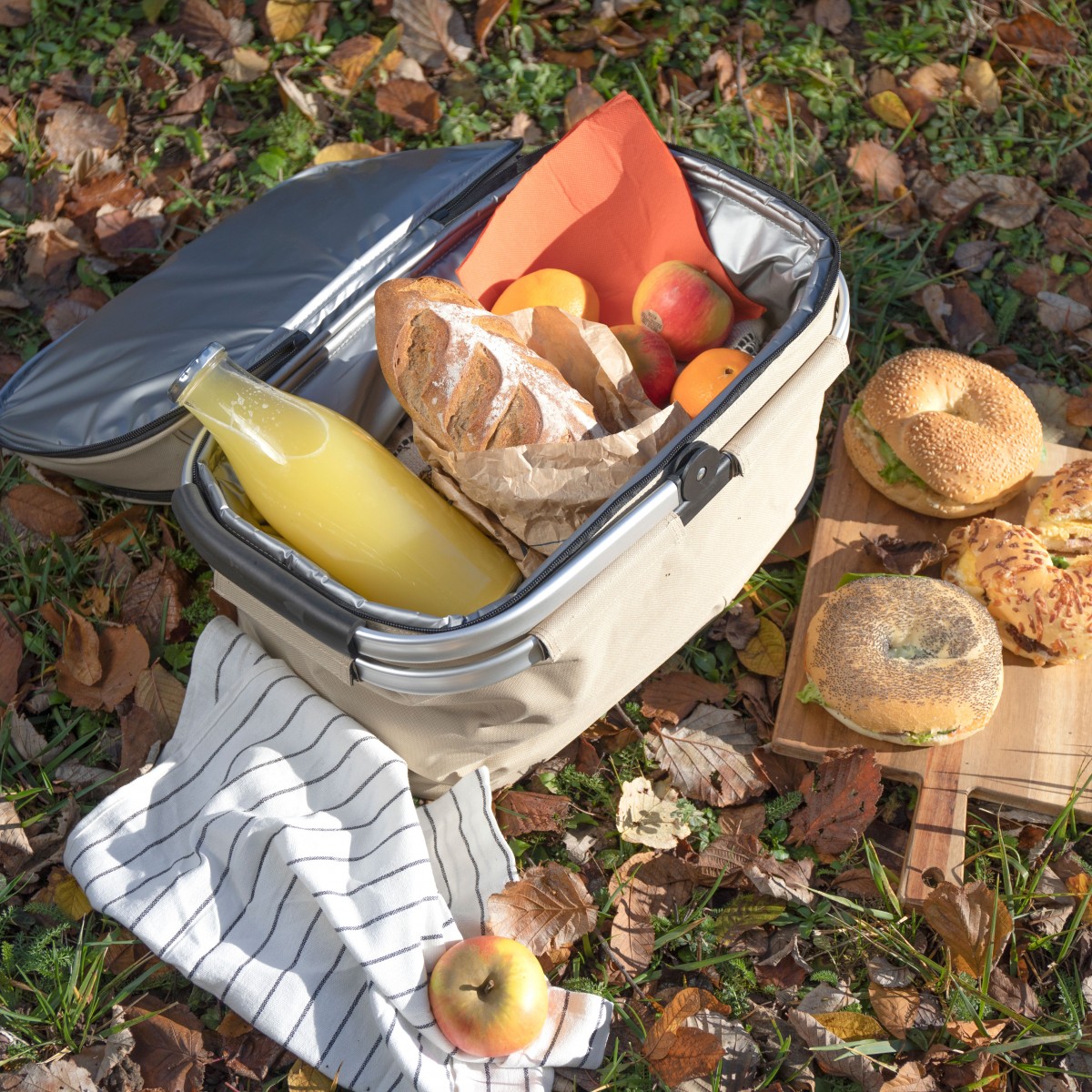 Panier pique-nique 4 personnes beige, LIVOO