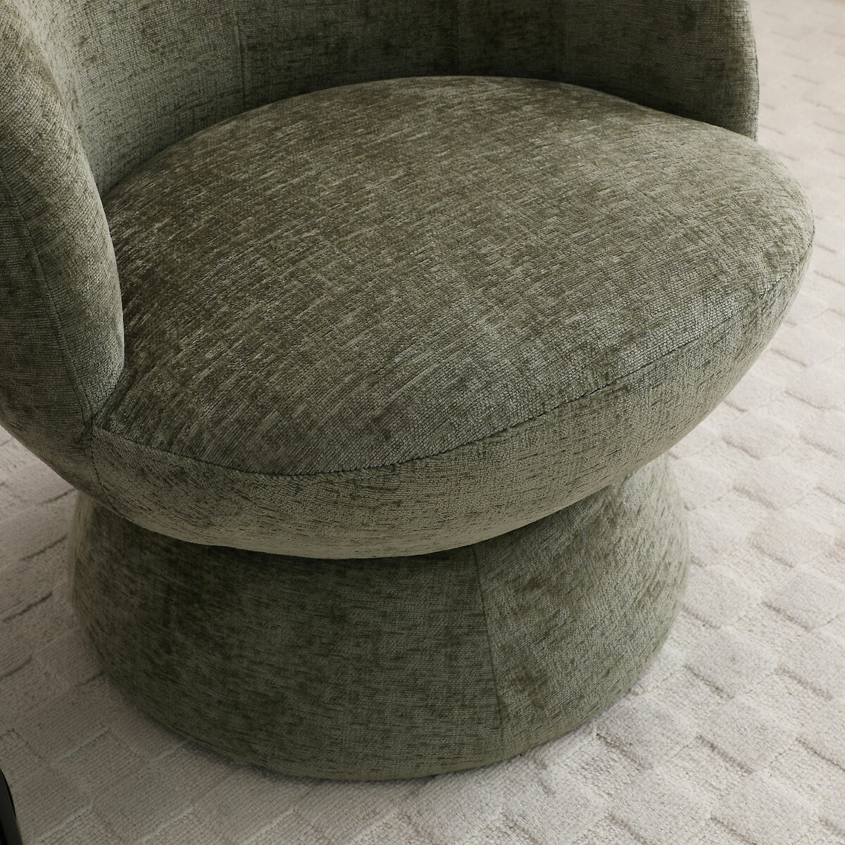 Flora Chenille Swivel Chair olive, SO'HOME