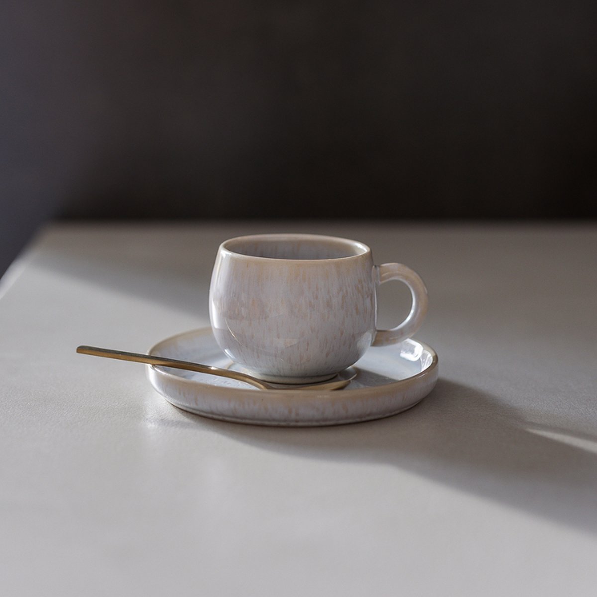 Lot de 4 soucoupes moka CURVY beige, SP COLLECTION