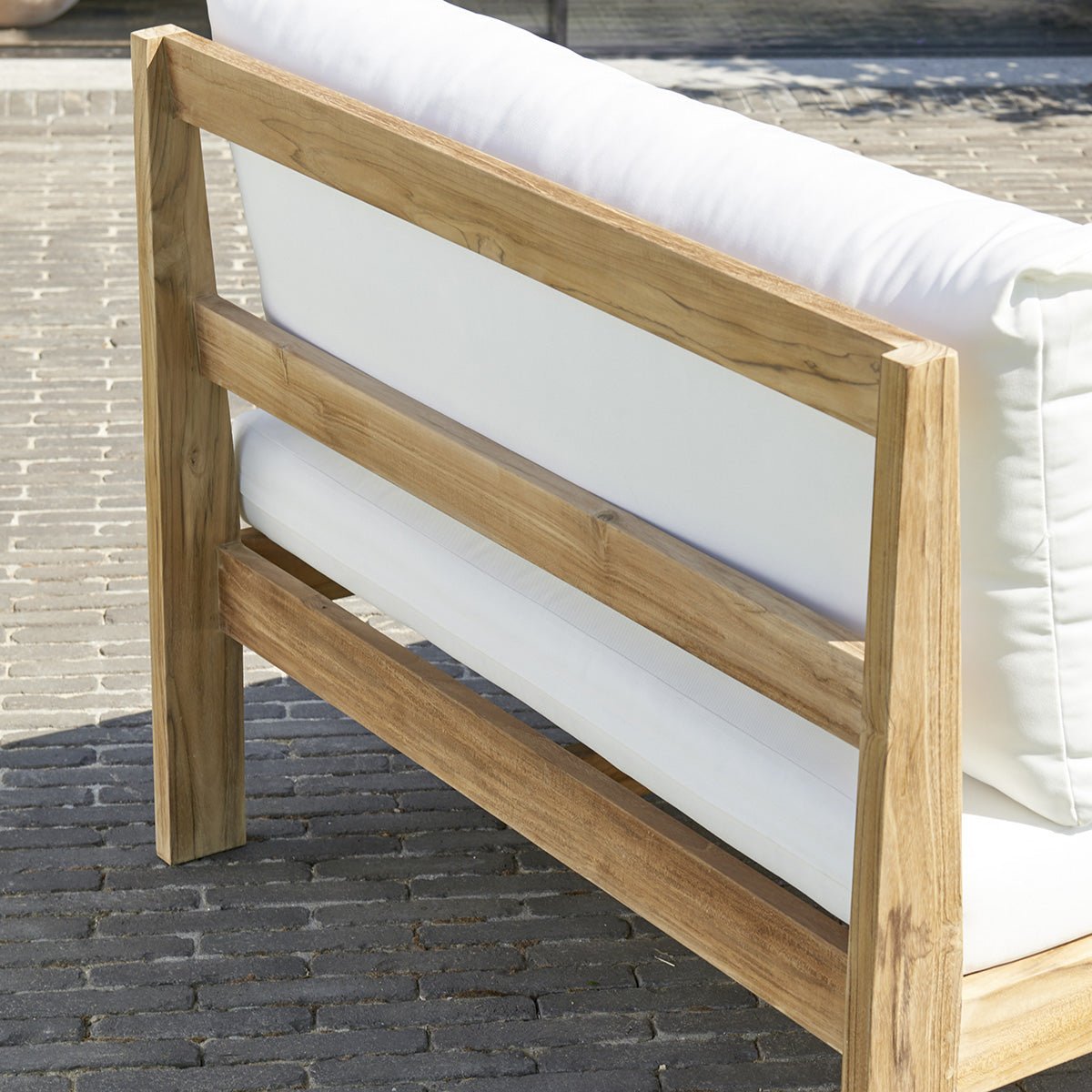 Fauteuil de jardin en teck massif  PALMA blanc, BERAH GETAH