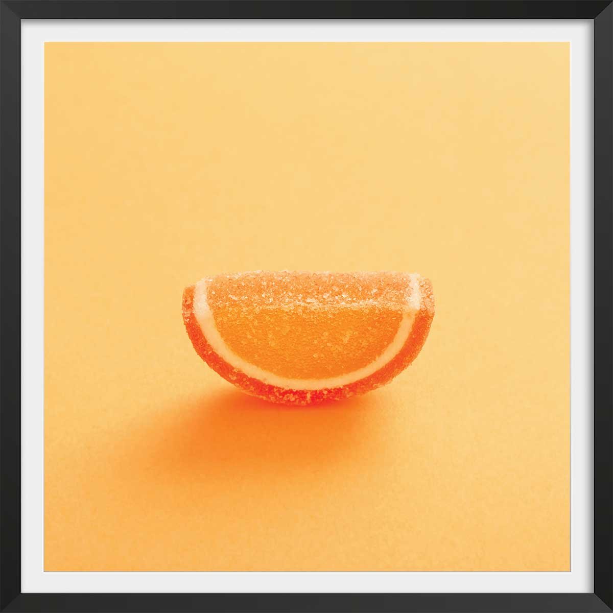 Affiche cuisine bonbon à l'orange affiche + cadre en bois - noir, HEXOA