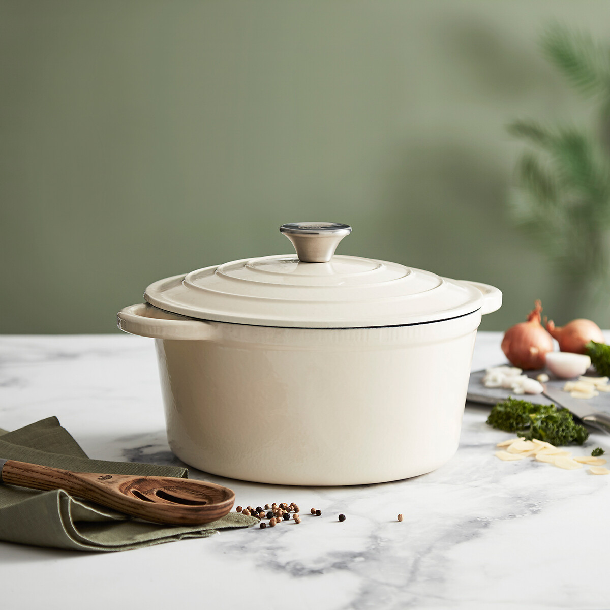 24cm Round Cast Iron Casserole Dish cream, BARBARY & OAK