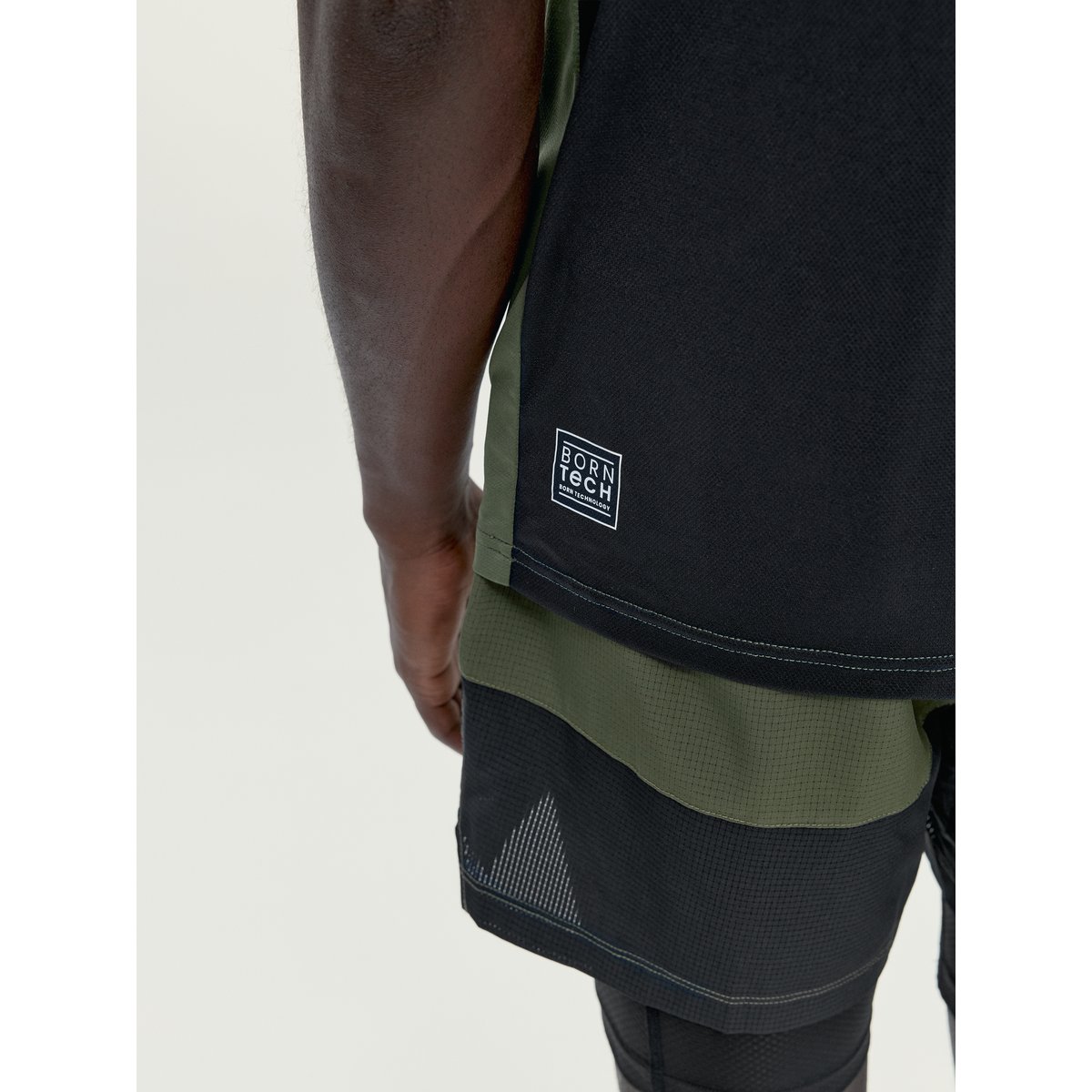 T-shirt de sport homme Trak Manches courtes séchage rapide vert kaki/noir, BORN