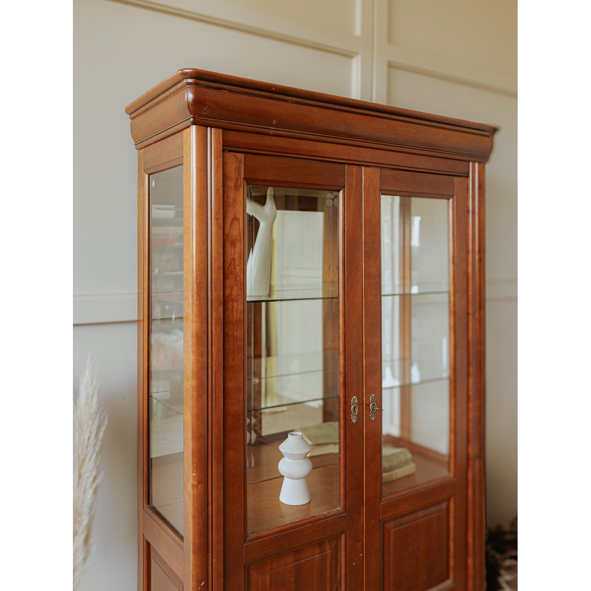 Vaisselier vitré et avec miroir style Louis-Philippe Maximilien N°390 - Bon état marron, DEBONGOUT