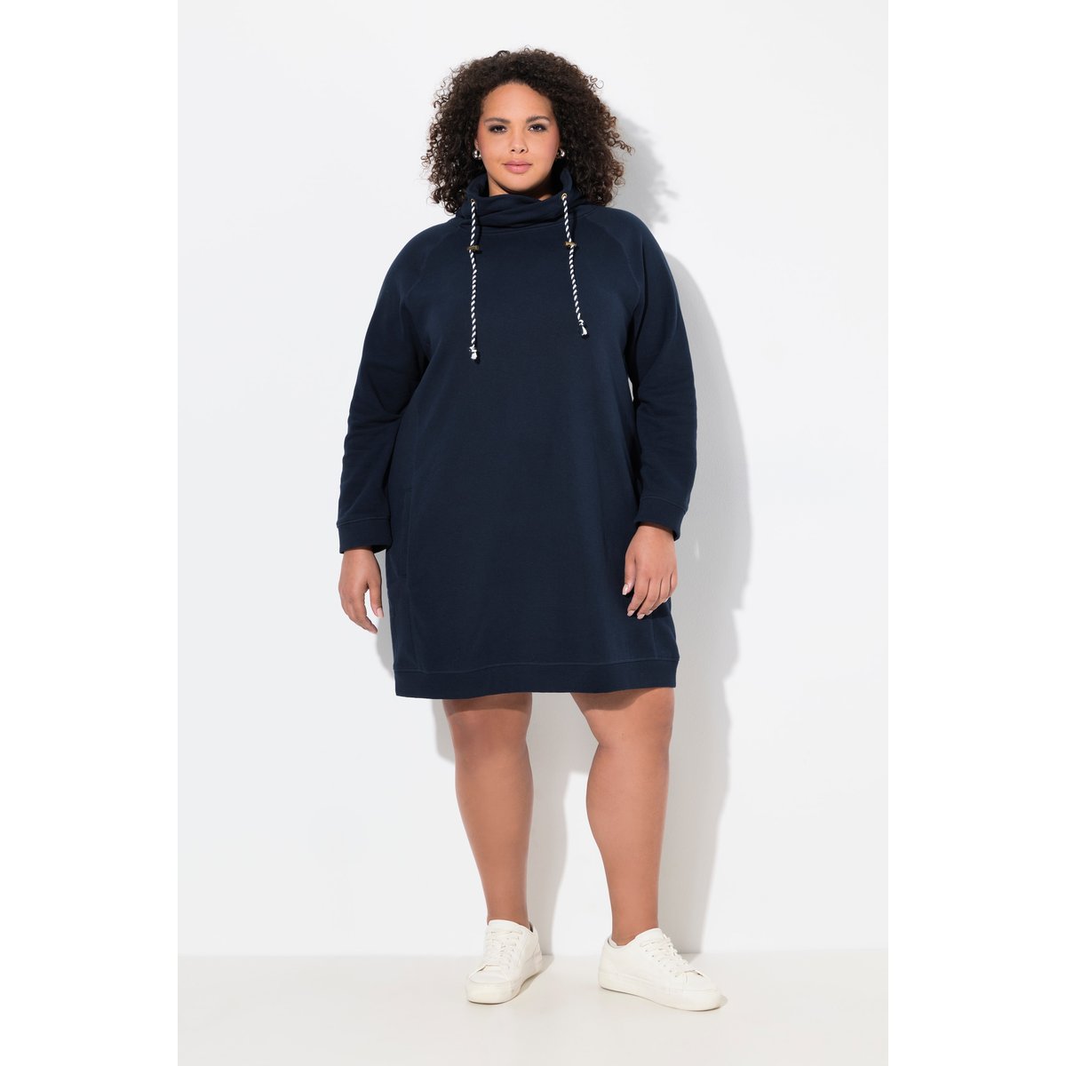 Robe en molleton avec poches marine, ULLA POPKEN
