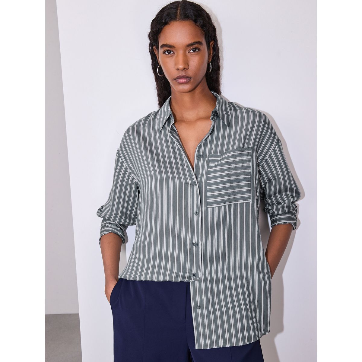 Chemise manches longues oversize à rayures gris ardoise/blanc, NEXT