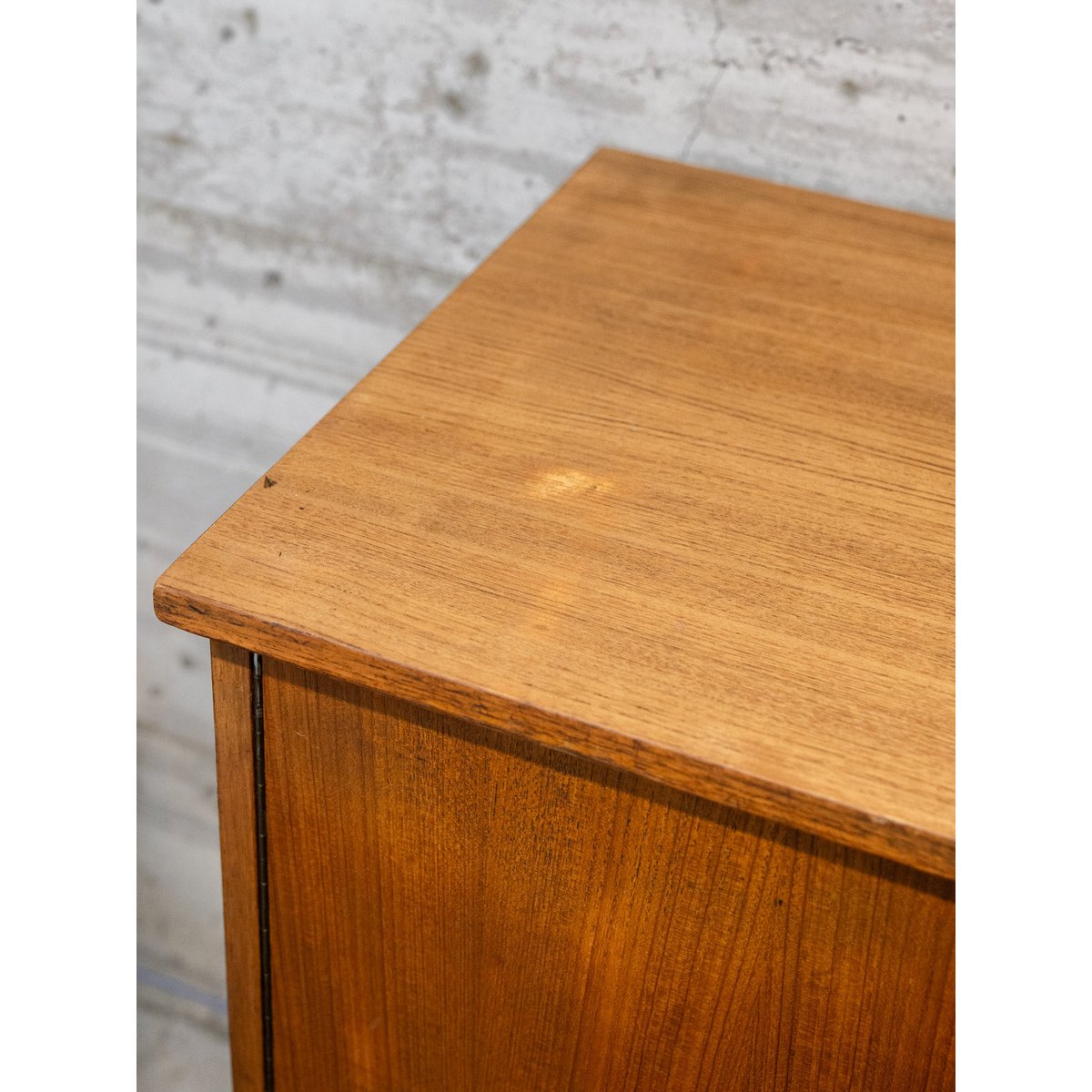 Buffet à roulettes en bois Gustave N°592 - Bon état bois foncé, DEBONGOUT