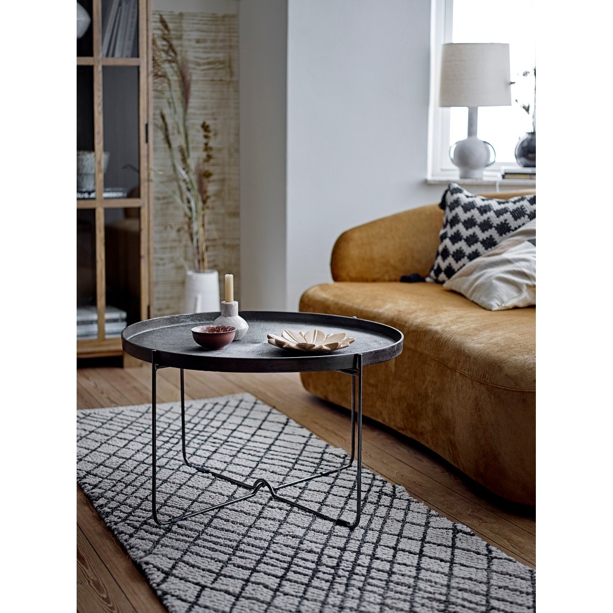 Plateau en marbre Evi marron, BLOOMINGVILLE